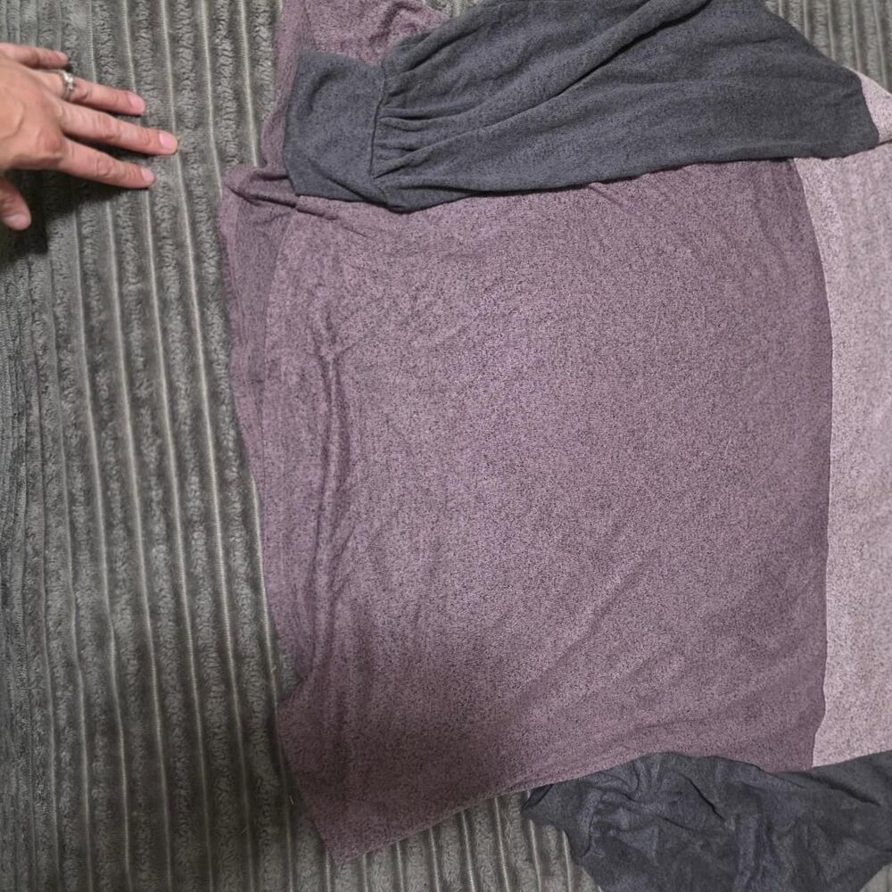 Nautica Women's Purple and Grey Shirt